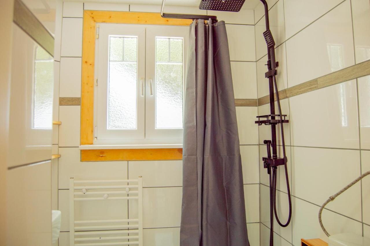 Wellnessoase Mitten In Der Wasserfallstadt Triberg 特里贝格 外观 照片