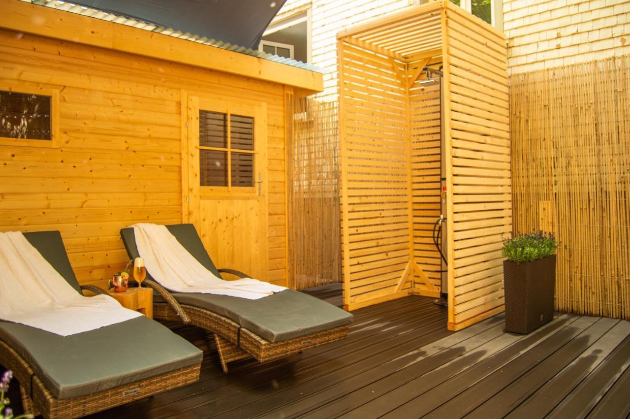 Wellnessoase Mitten In Der Wasserfallstadt Triberg 特里贝格 外观 照片